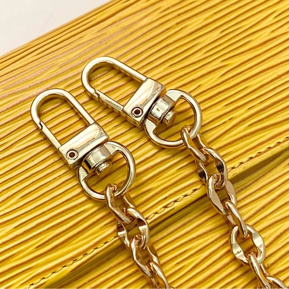 LOUIS VUITTON WALLET ON CHAIN❤️ - Picture 9 of 17